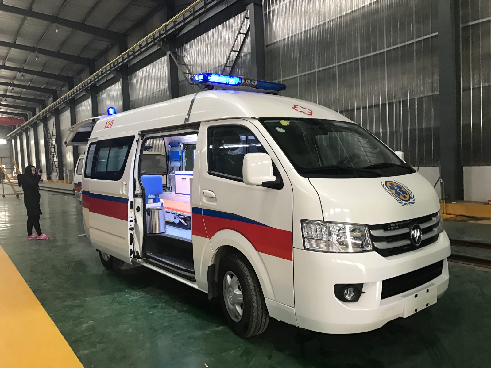 且末县救护车转院